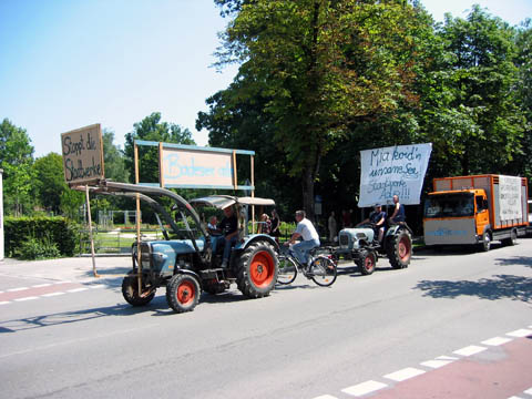 Klicken Sie hier um zum nächsten Foto zu gelangen.