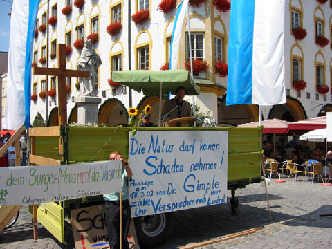 Klicken Sie hier um zum nächsten Foto zu gelangen.